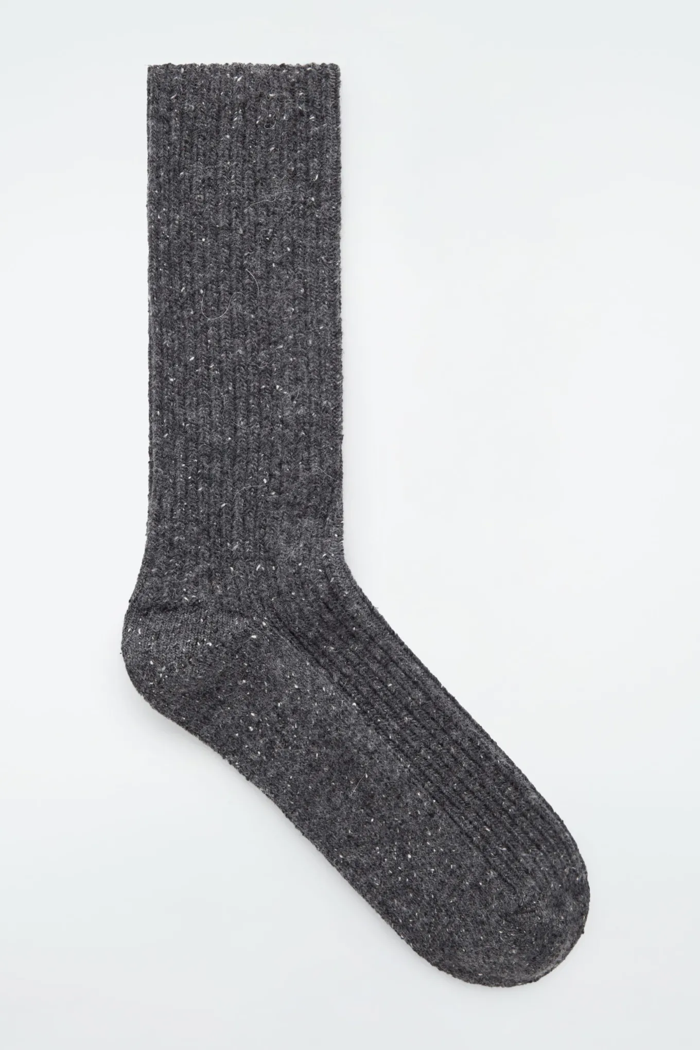 GESPRENKELTE SOCKEN AUS RIPPSTRICK-COS Shop