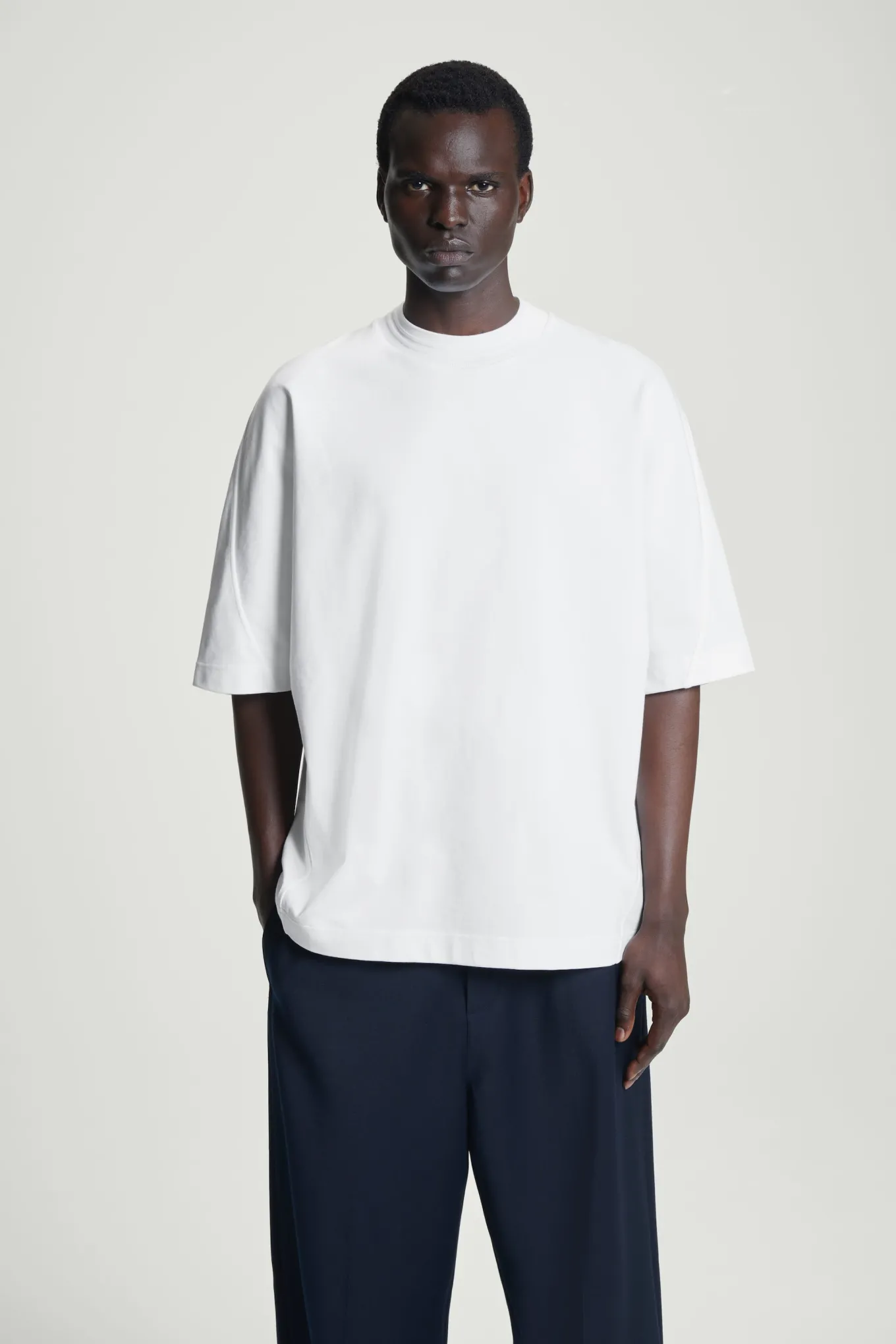 GEWICHTIGES OVERSIZED-T-SHIRT MIT KRAGEN-COS Best Sale